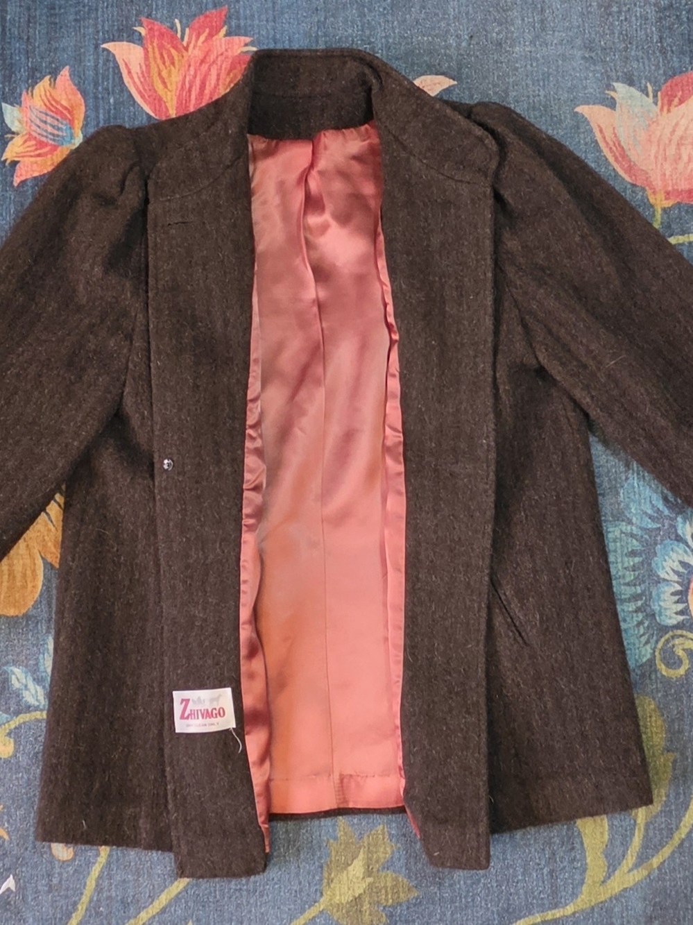 XL Women's Brown Wool Coat with Pink Satin Lining